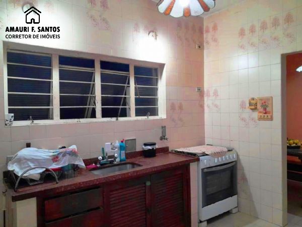 casa ampla e t�rrea no centro